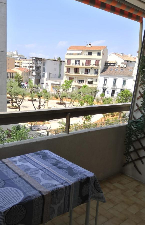2 Pieces Climatise Avec Balcon Dans Le Vieil Antibes, Residence Avec Ascenseur Экстерьер фото